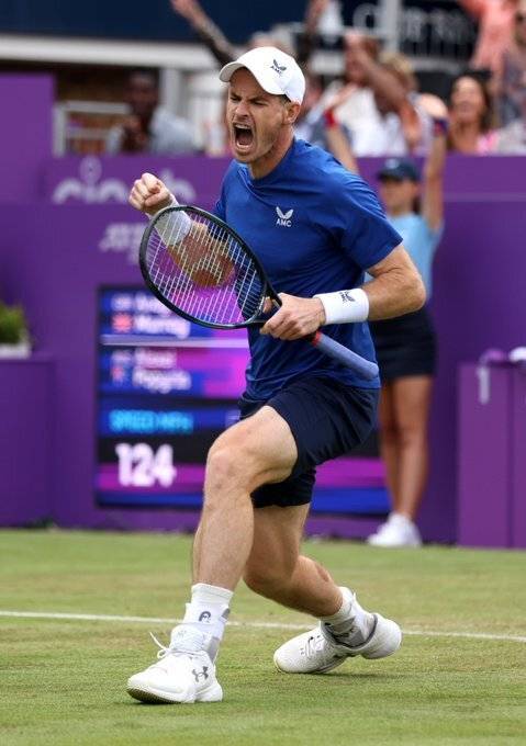 温网逆转拉沃尔杯，穆雷惊艳四座