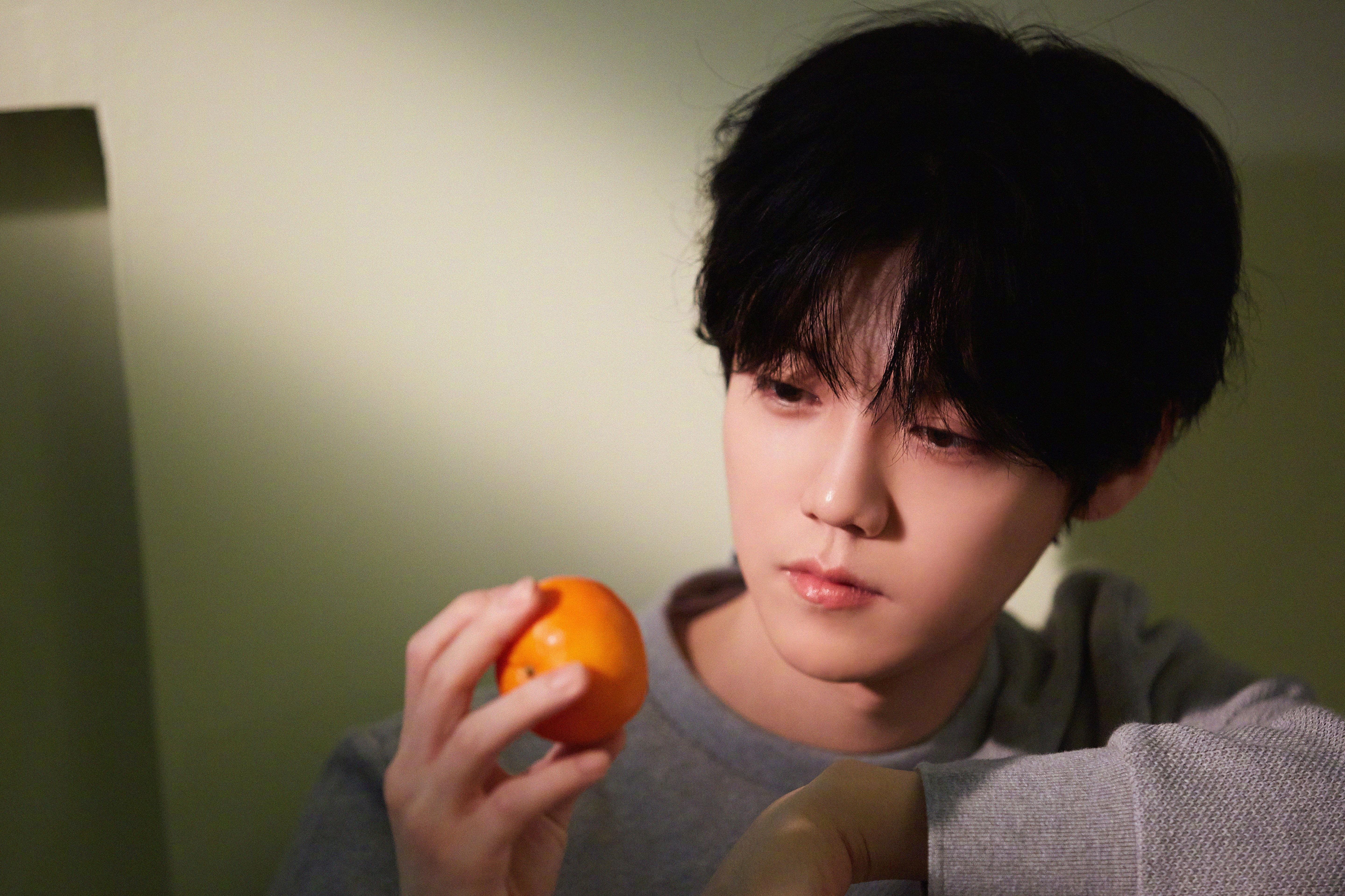 开云体育APP下载-当F1新赛季的轮胎尖叫，遇见莱万的进球狂啸