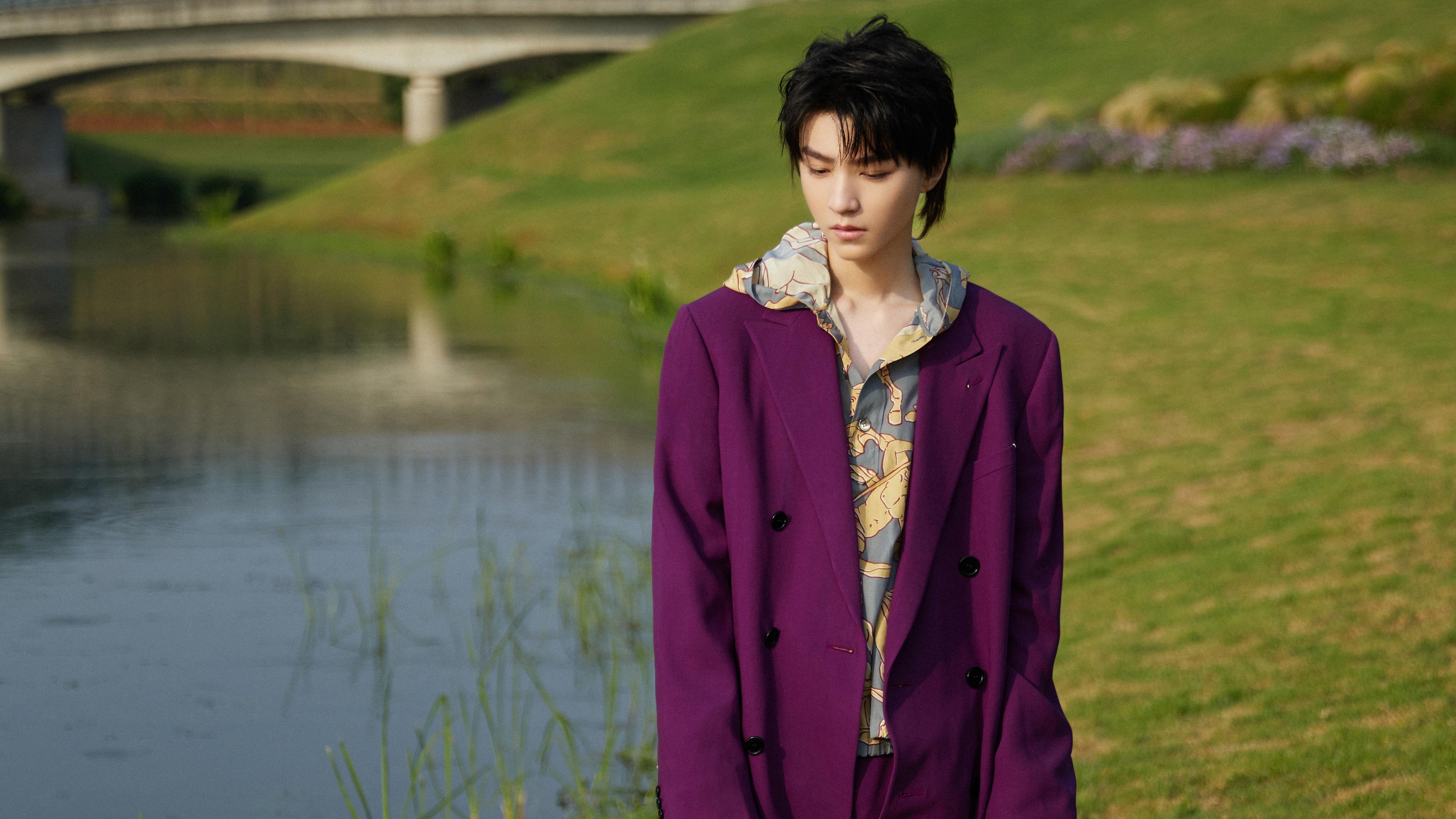 开云体育平台APP-极速绞杀，当F1红线对决遭遇拜仁的绿色闪电