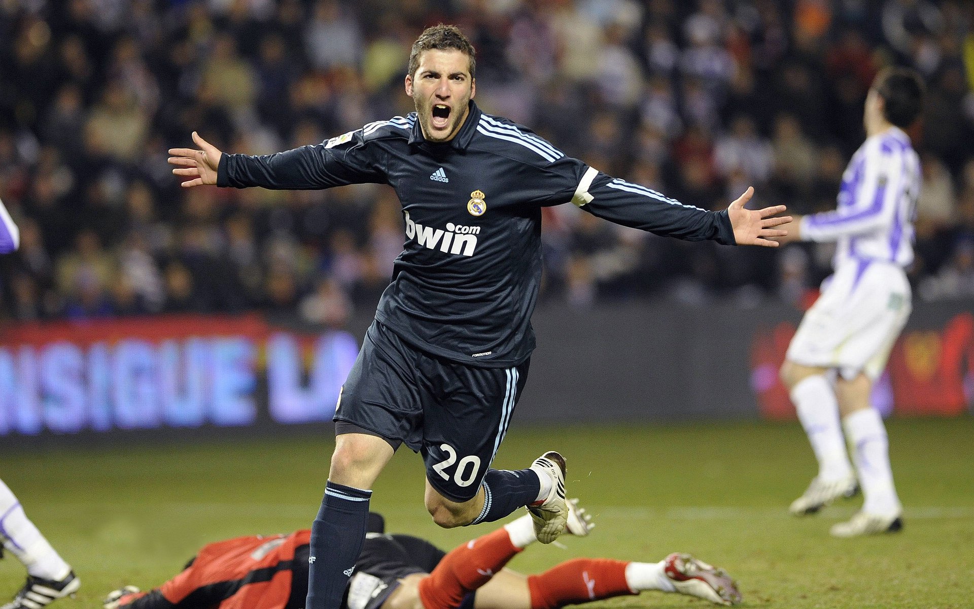 开云体育入口-唯一性时刻，阿尔瓦雷斯闪耀制胜，里昂强势晋级毕尔巴鄂之战