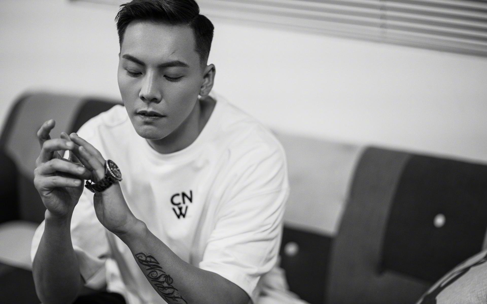 开云体育登录-沙漠之狐的致命一击，当拉什福德的光辉，照亮冰岛冷夜，伊拉克在2026书写世界杯最狂野史诗